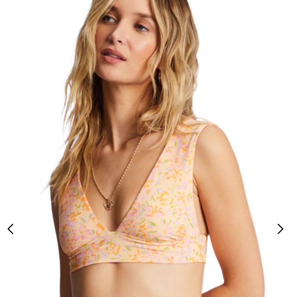 NWT Billabong Sweet Oasis Plunge Triangle Bikini Top - Picture 1 of 10